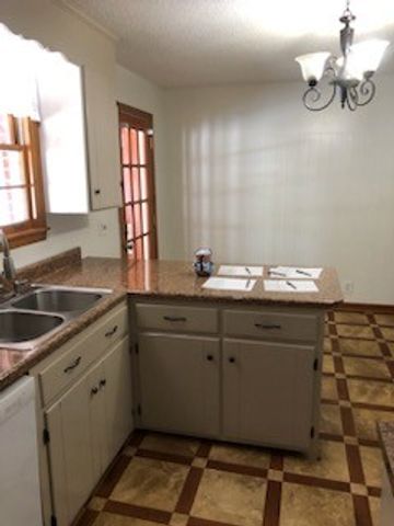 3325 Freeman Hollow Rd, Goodlettsville, TN 37072