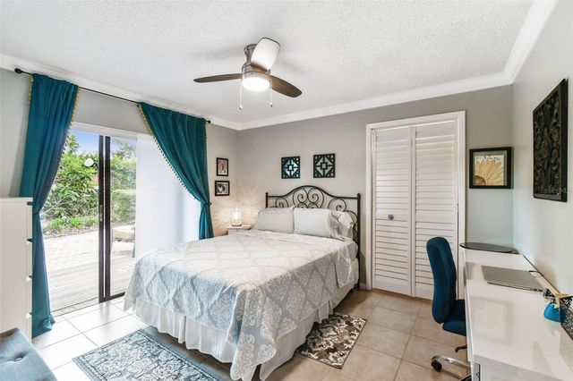 5004 PALOMA DRIVE, Tampa, FL 33624