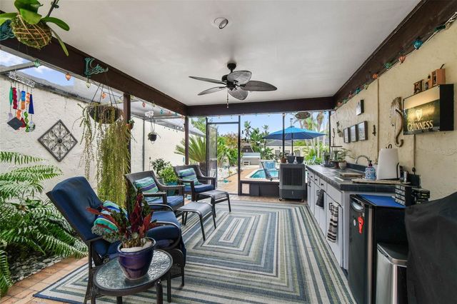 5004 PALOMA DRIVE, Tampa, FL 33624
