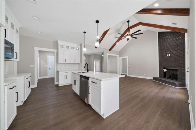 452 Puckett Road SE, Silver Creek, GA 30173