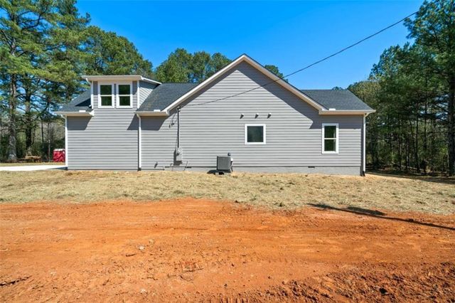 452 Puckett Road SE, Silver Creek, GA 30173