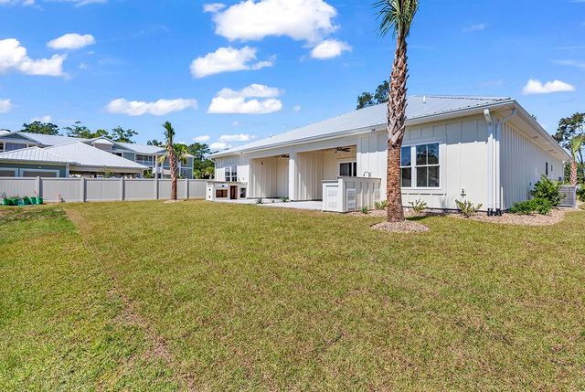 25 Hallandale Lane Left, Murrells Inlet, SC 29576