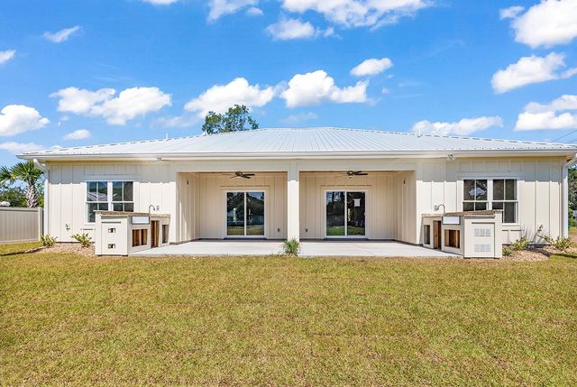 25 Hallandale Lane Left, Murrells Inlet, SC 29576