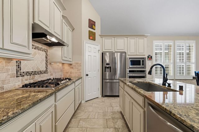 10034 Foggy River, Missouri City, TX 77459
