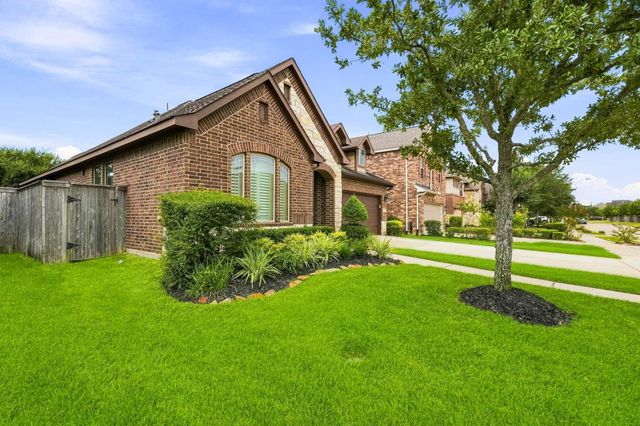 10034 Foggy River, Missouri City, TX 77459