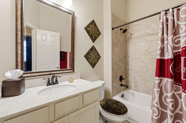 10034 Foggy River, Missouri City, TX 77459