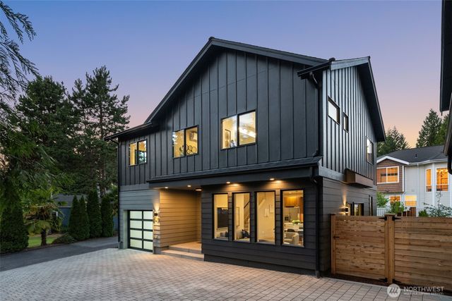 12908 NE 70th Place, Kirkland, WA 98033