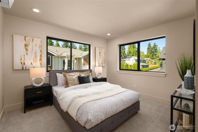12908 NE 70th Place, Kirkland, WA 98033