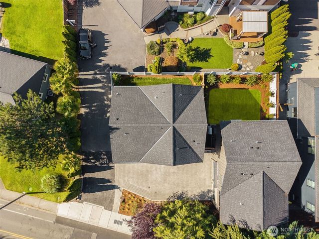 12908 NE 70th Place, Kirkland, WA 98033