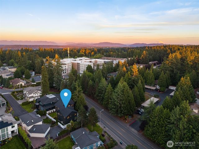 12908 NE 70th Place, Kirkland, WA 98033