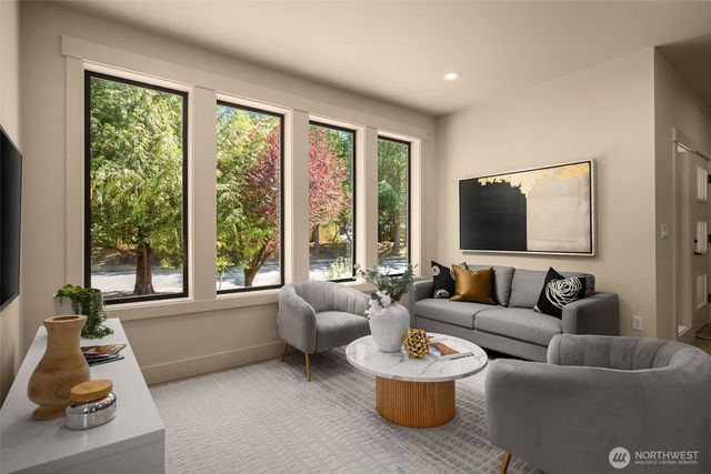 12908 NE 70th Place, Kirkland, WA 98033