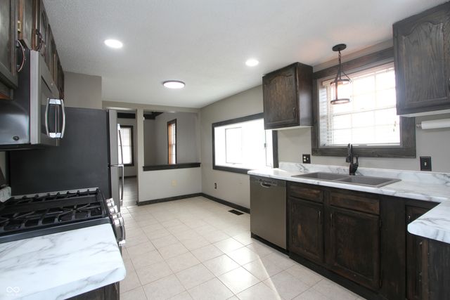 3006 Huntsville Road, Pendleton, IN 46064