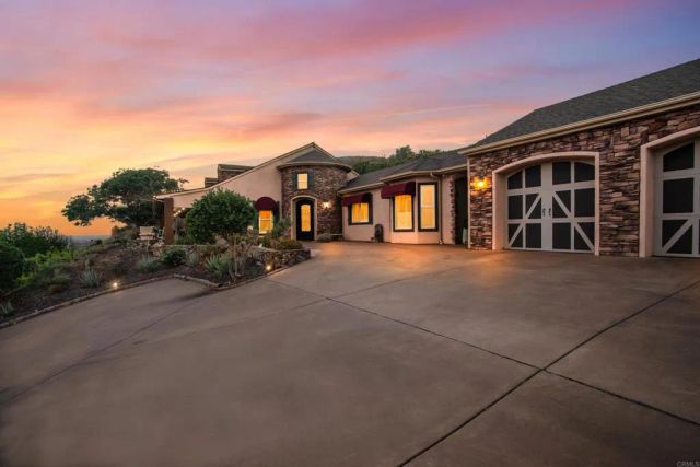 30419 Canyon Estates, Vista, CA 92084