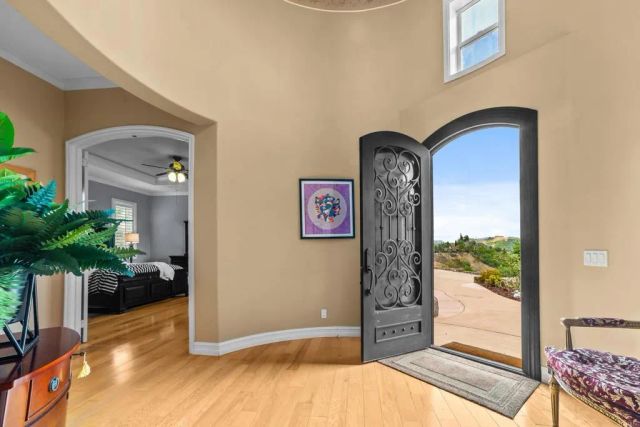 30419 Canyon Estates, Vista, CA 92084