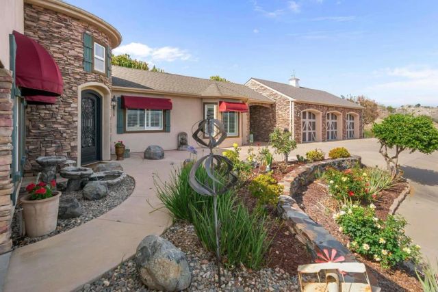 30419 Canyon Estates, Vista, CA 92084