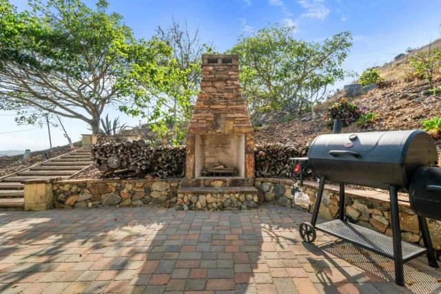 30419 Canyon Estates, Vista, CA 92084