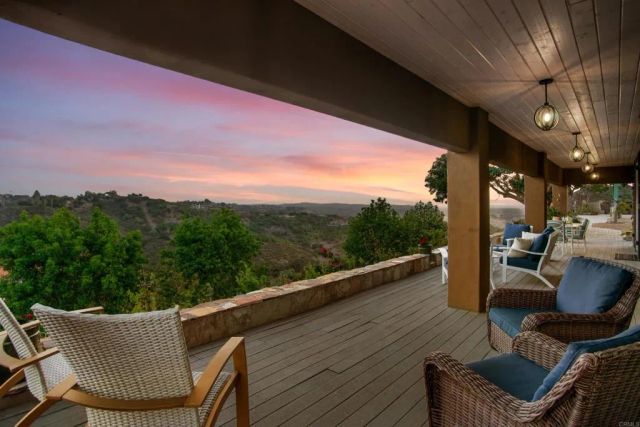 30419 Canyon Estates, Vista, CA 92084