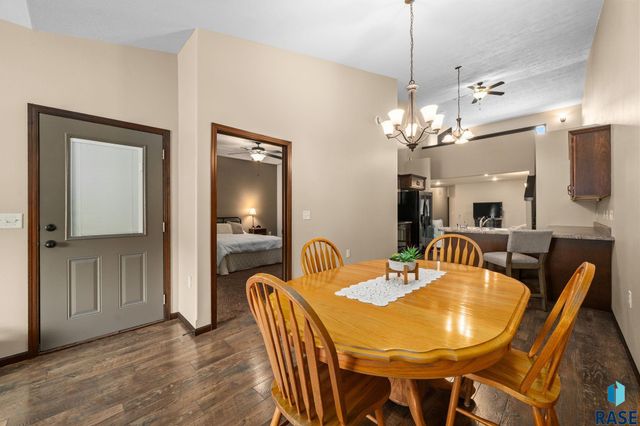 703 E El Dorado Ct Court, Sioux Falls, SD 57108