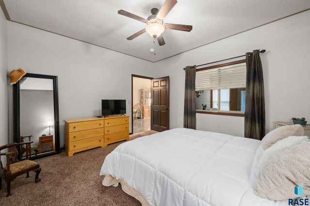 703 E El Dorado Ct Court, Sioux Falls, SD 57108