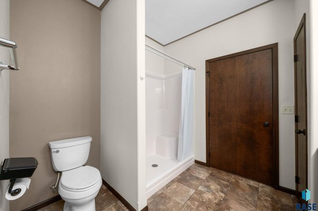 703 E El Dorado Ct Court, Sioux Falls, SD 57108