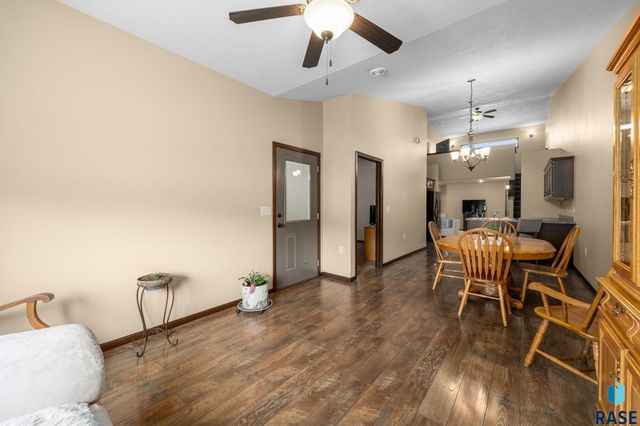 703 E El Dorado Ct Court, Sioux Falls, SD 57108