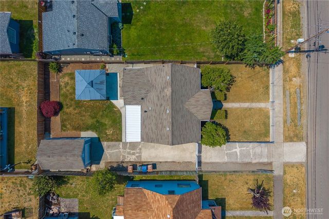 118 E 65th Street, Tacoma, WA 98404