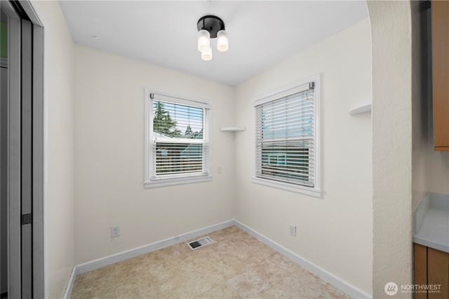 118 E 65th Street, Tacoma, WA 98404