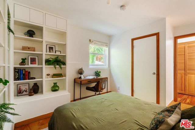 2734 Hollyridge Drive, Los Angeles, CA 90068