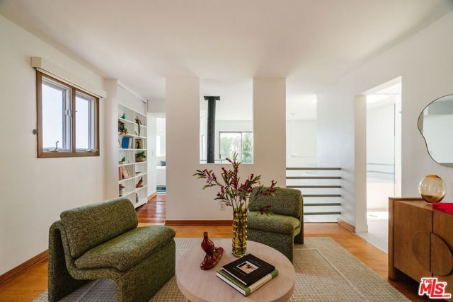 2734 Hollyridge Drive, Los Angeles, CA 90068