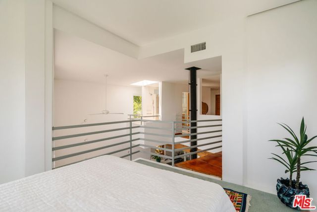 2734 Hollyridge Drive, Los Angeles, CA 90068
