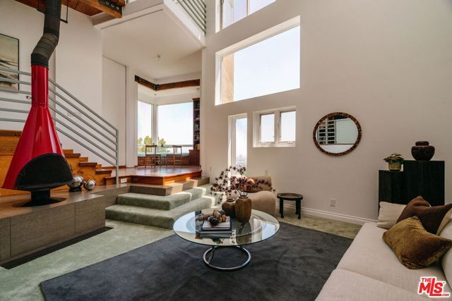 2734 Hollyridge Drive, Los Angeles, CA 90068