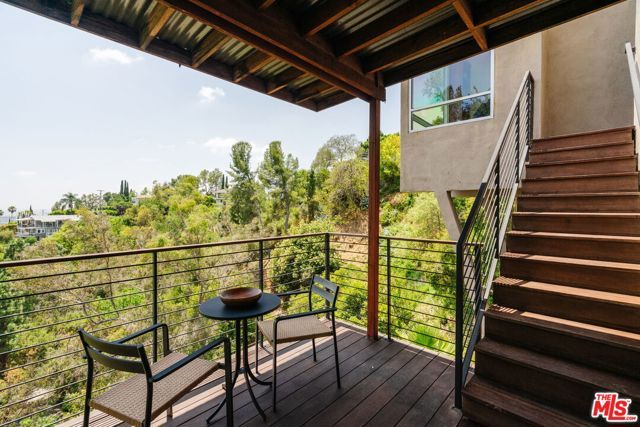 2734 Hollyridge Drive, Los Angeles, CA 90068