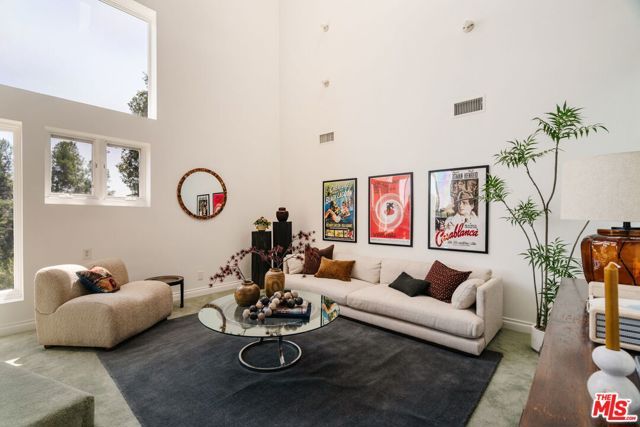 2734 Hollyridge Drive, Los Angeles, CA 90068