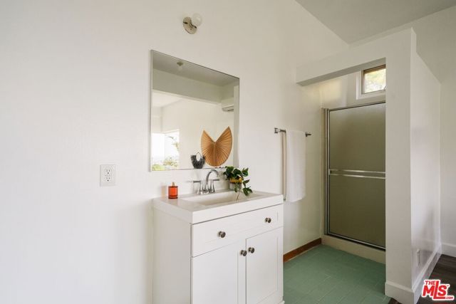 2734 Hollyridge Drive, Los Angeles, CA 90068