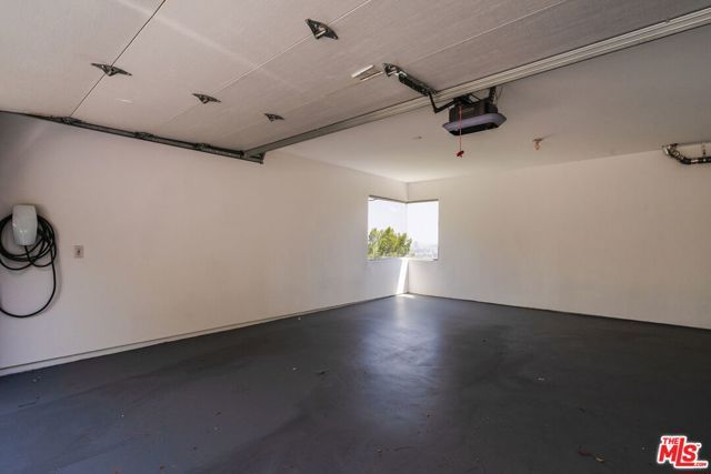 2734 Hollyridge Drive, Los Angeles, CA 90068