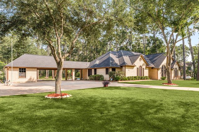 7302 Pine Drive, Alvin, TX 77511