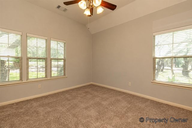 400 Bedford DR, Spicewood, TX 78669