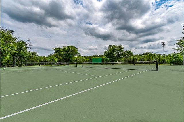 400 Bedford DR, Spicewood, TX 78669
