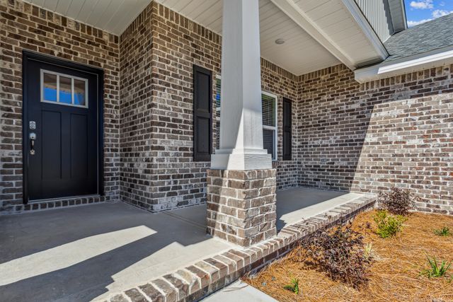 7595 Hatteras Drive, Navarre, FL 32566