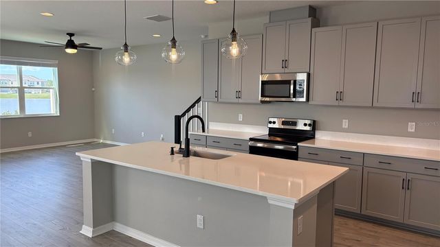 2481 STAPLEFORD PL, Wesley Chapel, FL 33543