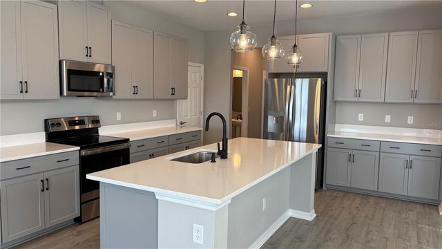 2481 STAPLEFORD PL, Wesley Chapel, FL 33543