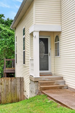 4021 Farmingham Woods Dr, Hermitage, TN 37076
