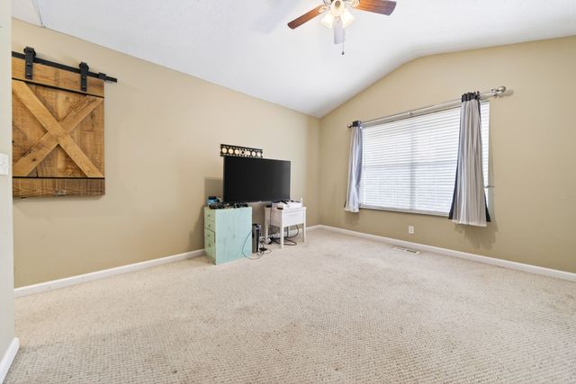 4021 Farmingham Woods Dr, Hermitage, TN 37076