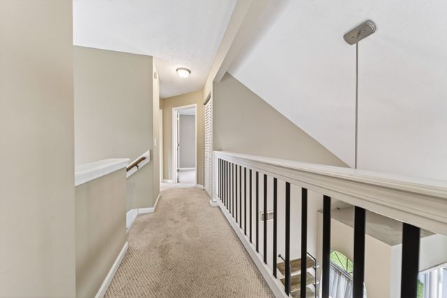 4021 Farmingham Woods Dr, Hermitage, TN 37076