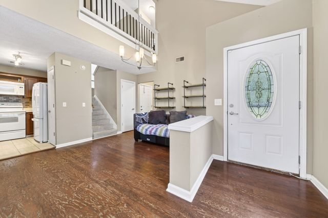 4021 Farmingham Woods Dr, Hermitage, TN 37076