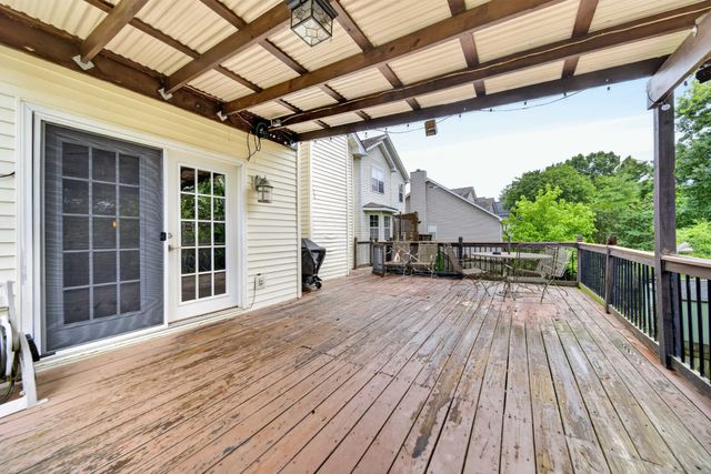 4021 Farmingham Woods Dr, Hermitage, TN 37076