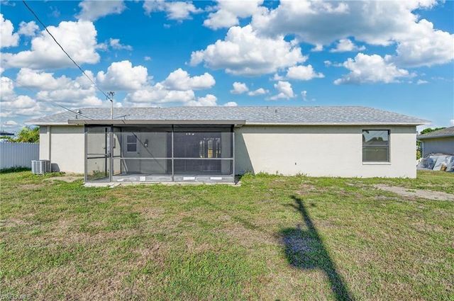 3619 SW 7th PL, Cape Coral, FL 33914