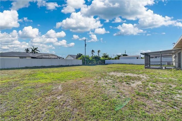 3619 SW 7th PL, Cape Coral, FL 33914