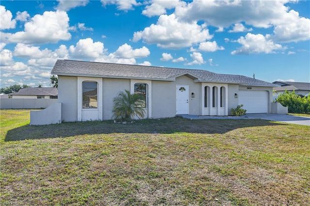 3619 SW 7th PL, Cape Coral, FL 33914