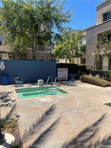 612 E Carson 209, Carson, CA 90745